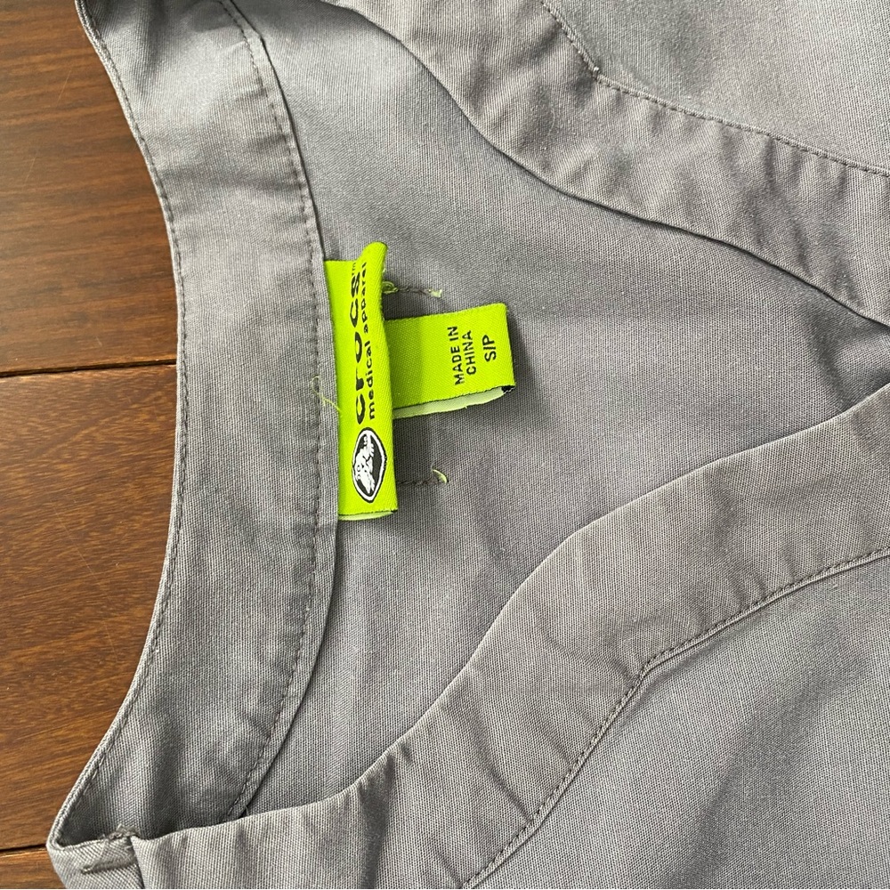 Crocs Scrub Top Bundle - S - Picture 4 of 5